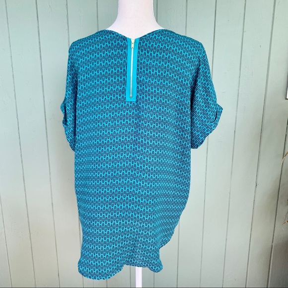 Beautiful Worthington Blouse - Picture 3 of 5